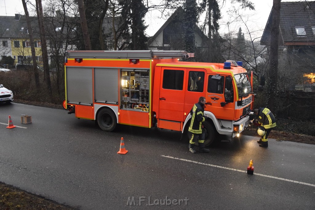 Container LKW umgestuerzt Koeln Brueck Bruecker- Dellbruecker Mauspfad P046.JPG - Miklos Laubert